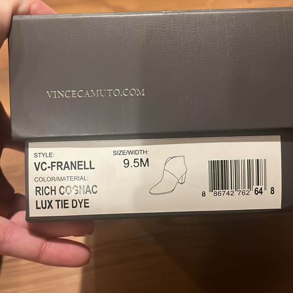 Vince Camuto Bootie - Picture 6 of 6